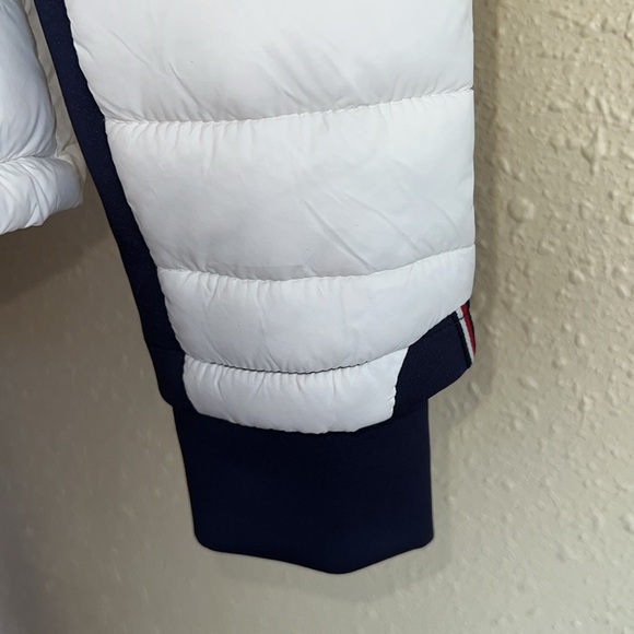 Tommy Hilfiger women puffer hooded jacket medium size - Picture 10 of 12